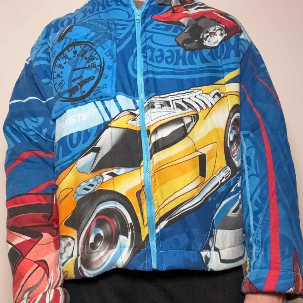 Hotwheels Racing Car Puffer Jacket - Picture 11 of 12